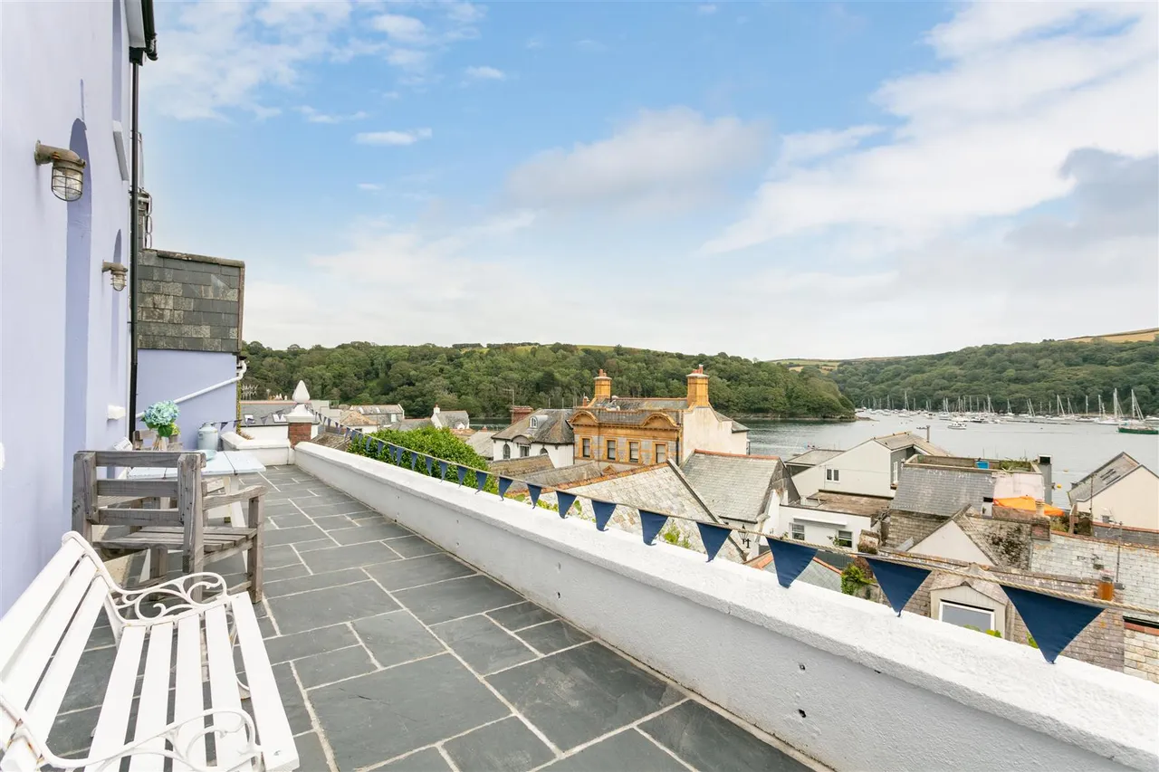 Bull Hill, Fowey, photo 9