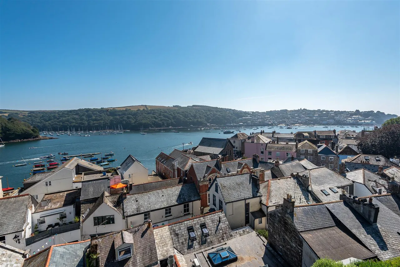 Bull Hill, Fowey, photo 7