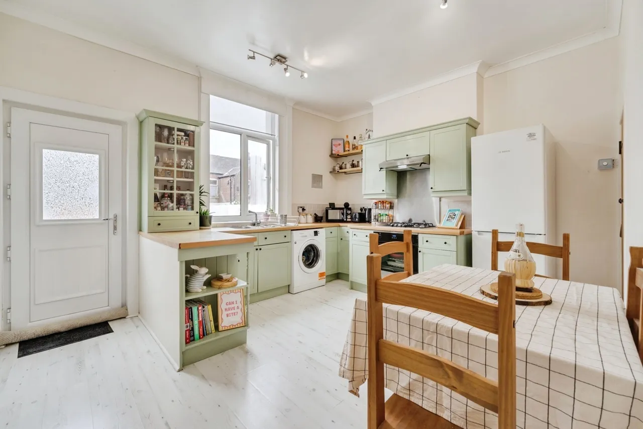 Cross Street, Worsley, M28, photo 5