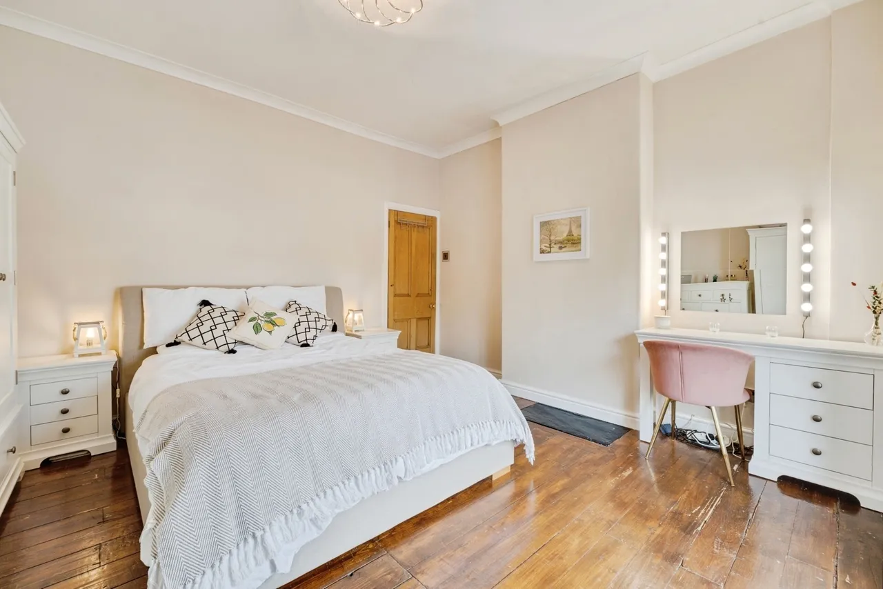 Cross Street, Worsley, M28, photo 10
