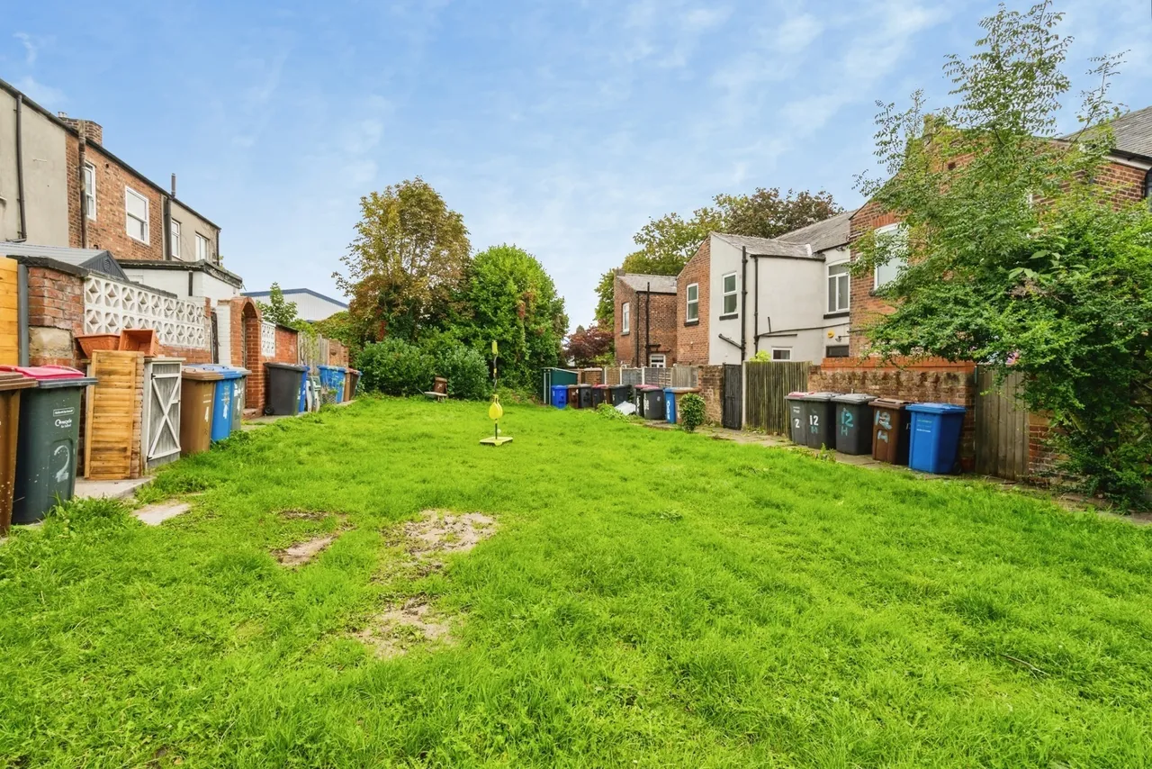 Cross Street, Worsley, M28, photo 9
