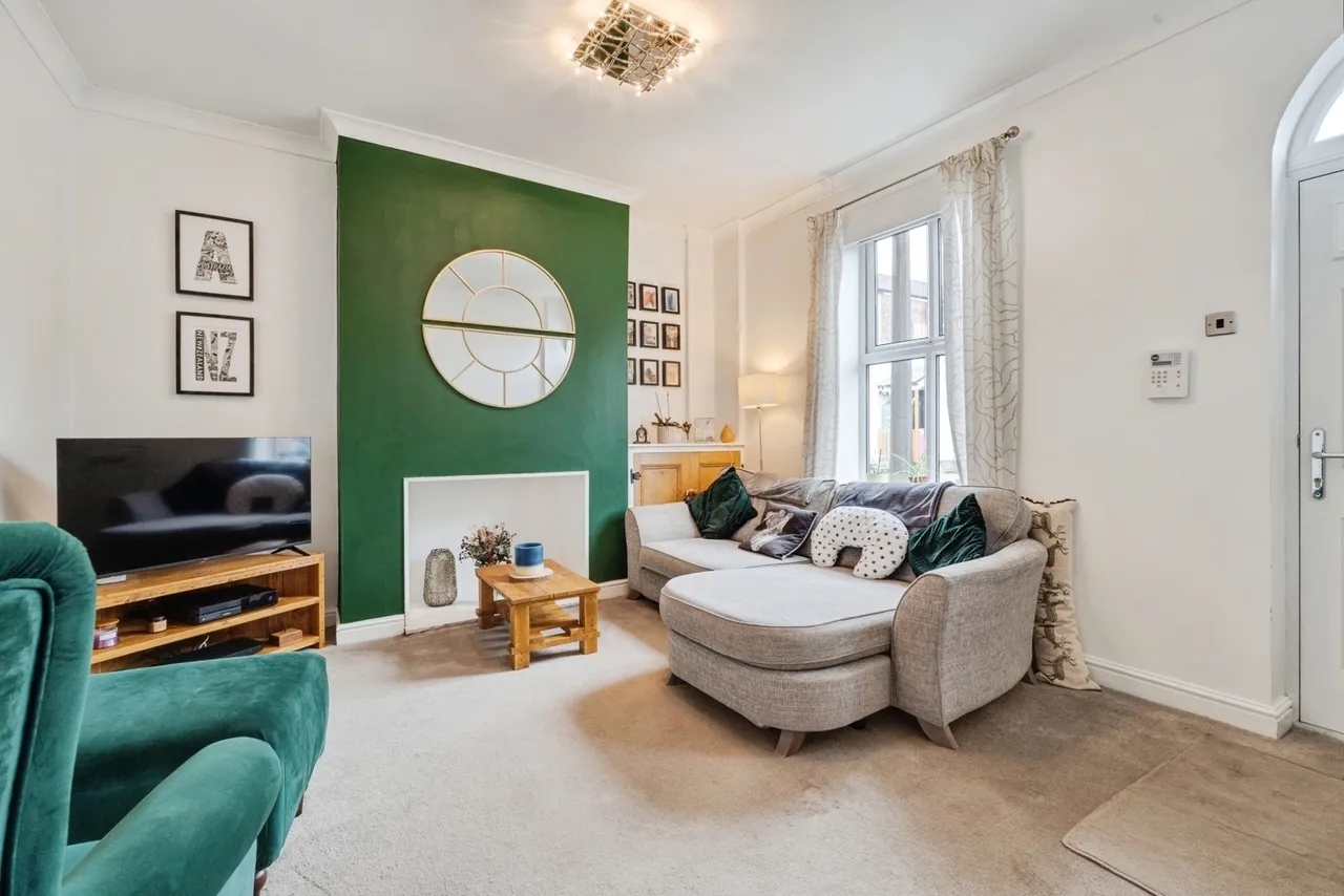 Cross Street, Worsley, M28, photo 3