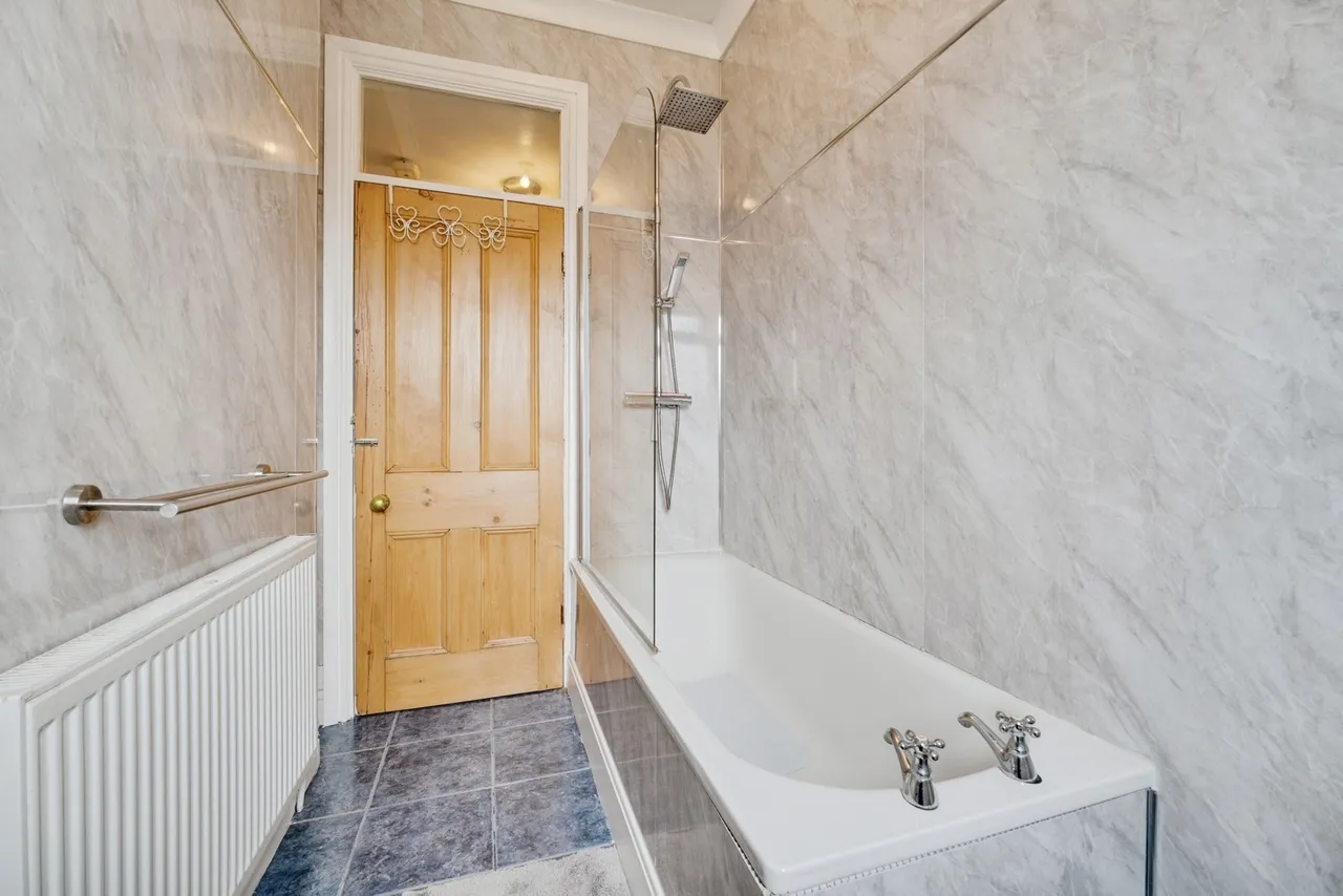 Cross Street, Worsley, M28, photo 19