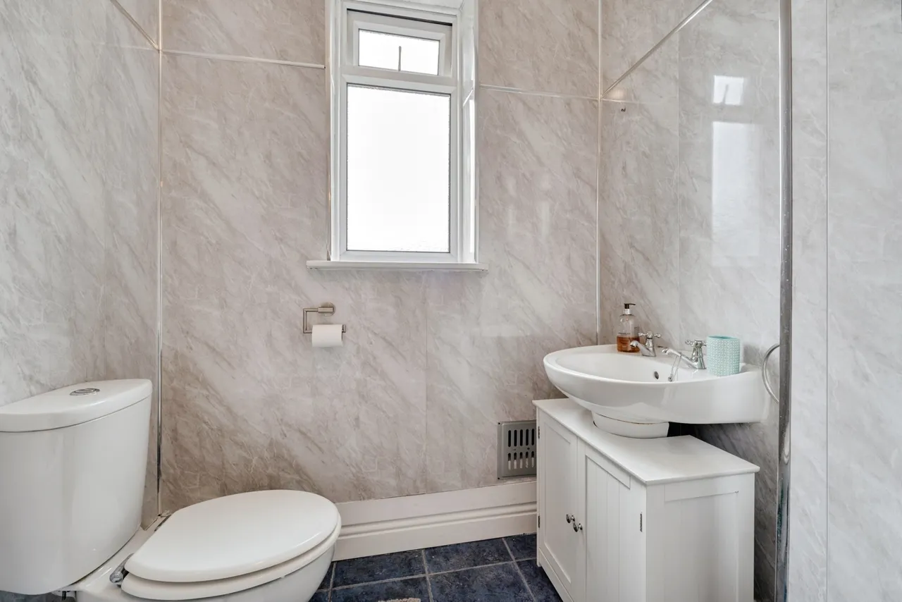 Cross Street, Worsley, M28, photo 17