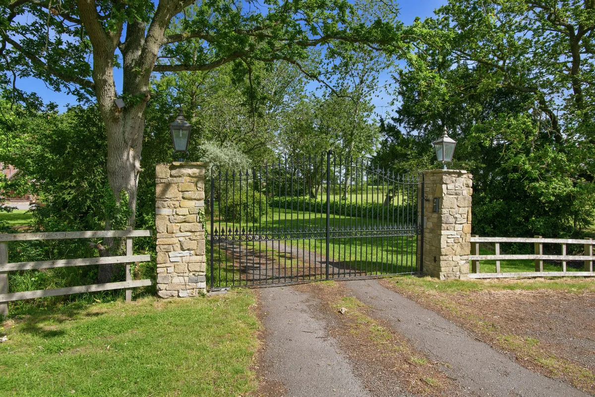 Poachers Retreat, Alcester Heath, B49, photo 40