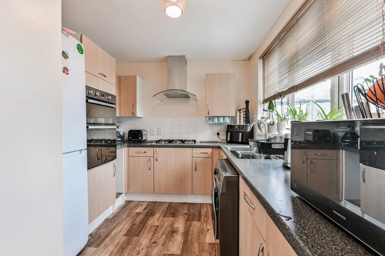Flat 1, 315 Hoe Street, London, photo 5