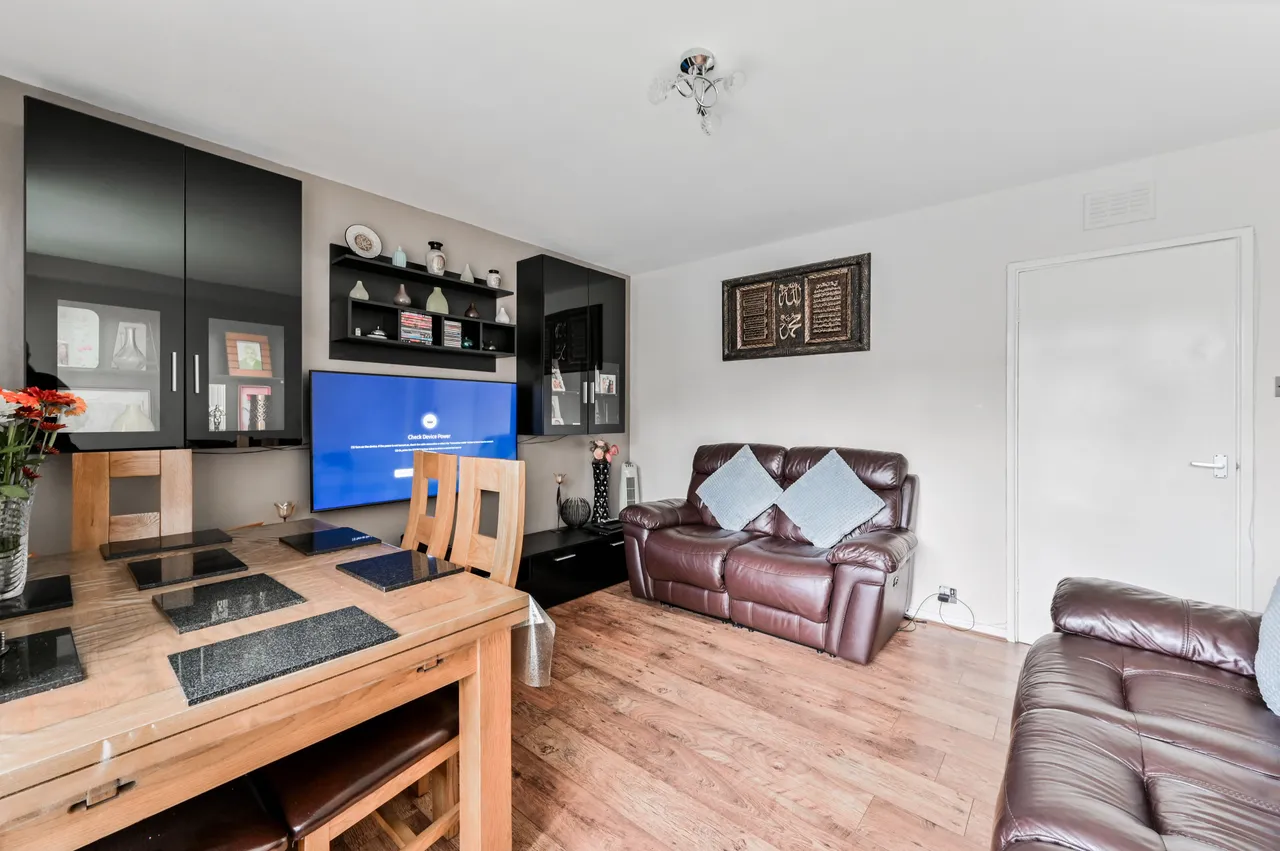 Flat 1, 315 Hoe Street, London, photo 10