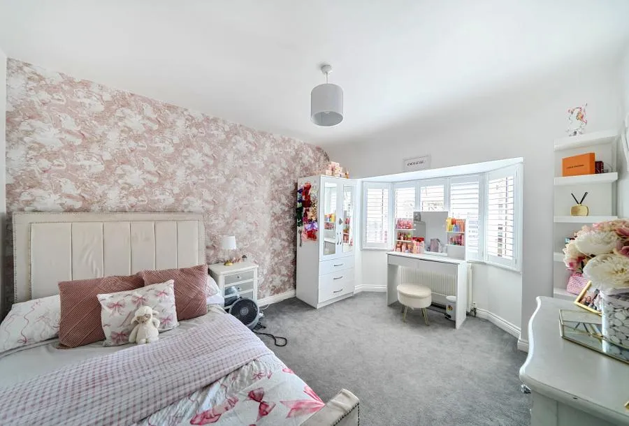 Curran Avenue, Wallington, SM6, photo 11