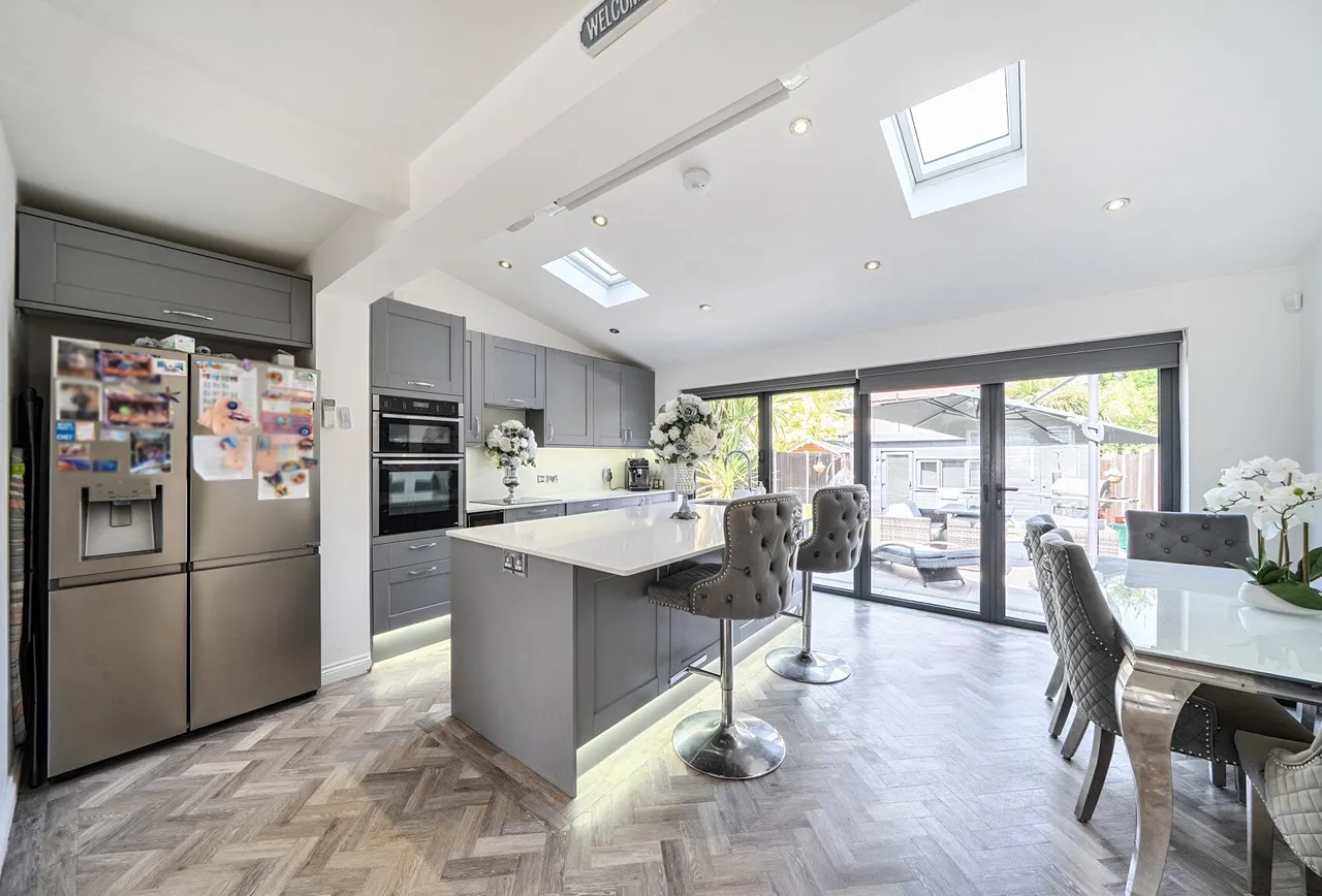 Curran Avenue, Wallington, SM6 7JL, photo 5