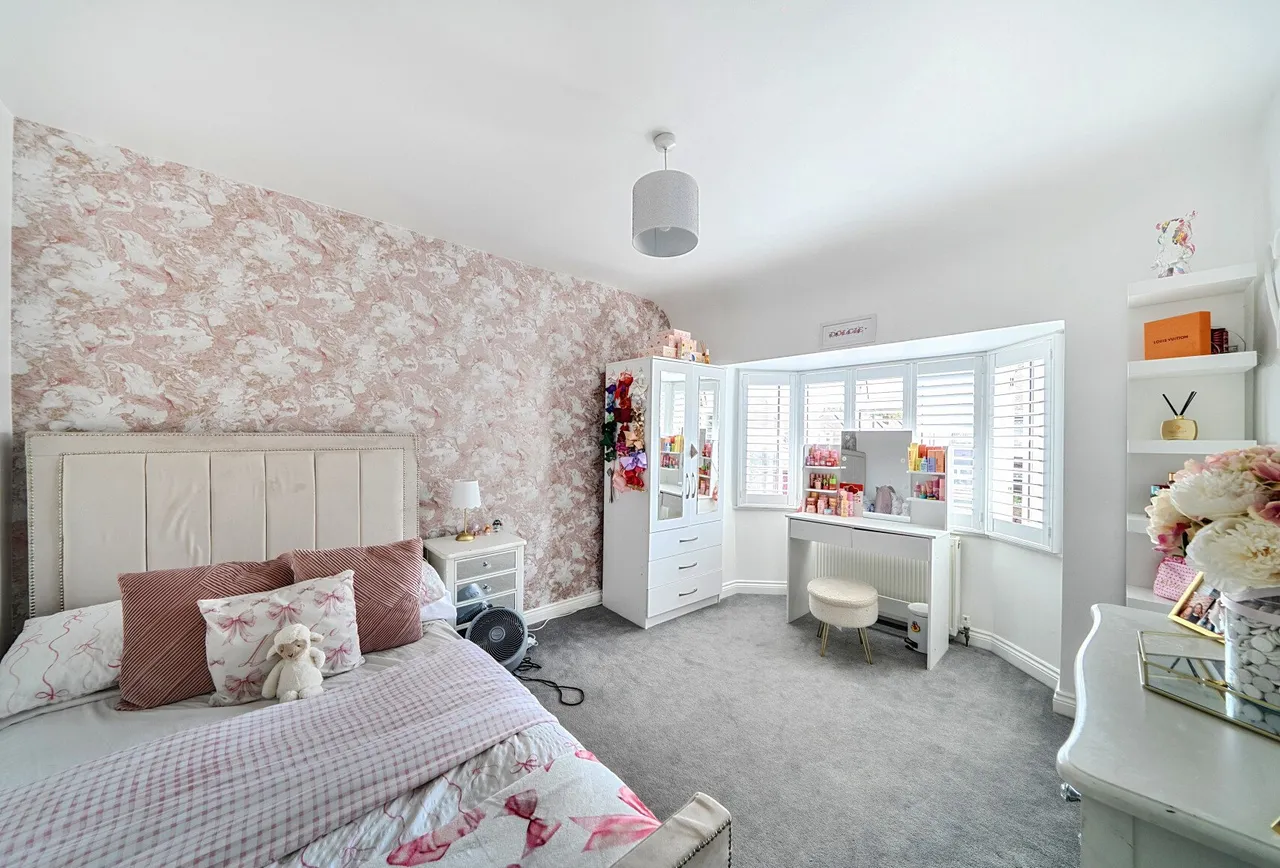 Curran Avenue, Wallington, SM6 7JL, photo 11