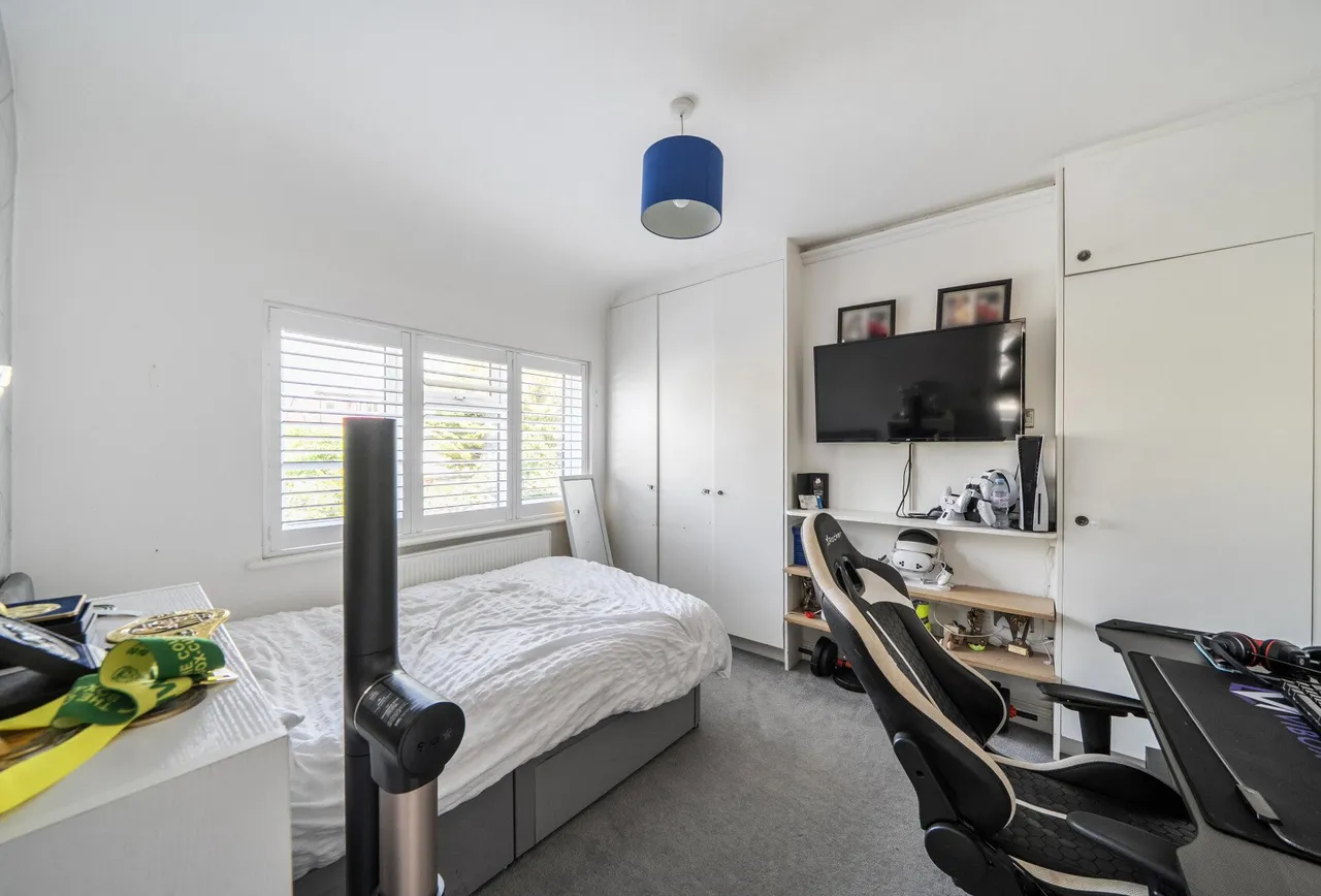 Curran Avenue, Wallington, SM6 7JL, photo 12