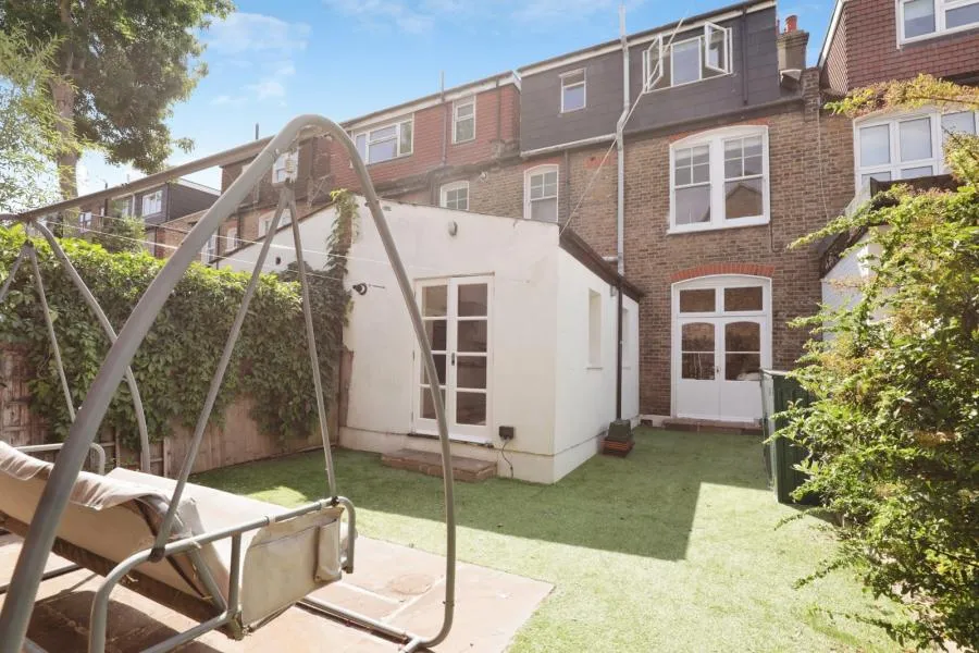 Summerlands Avenue, London, W3, photo 12