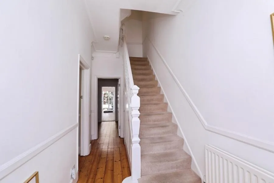 Summerlands Avenue, London, W3, photo 13