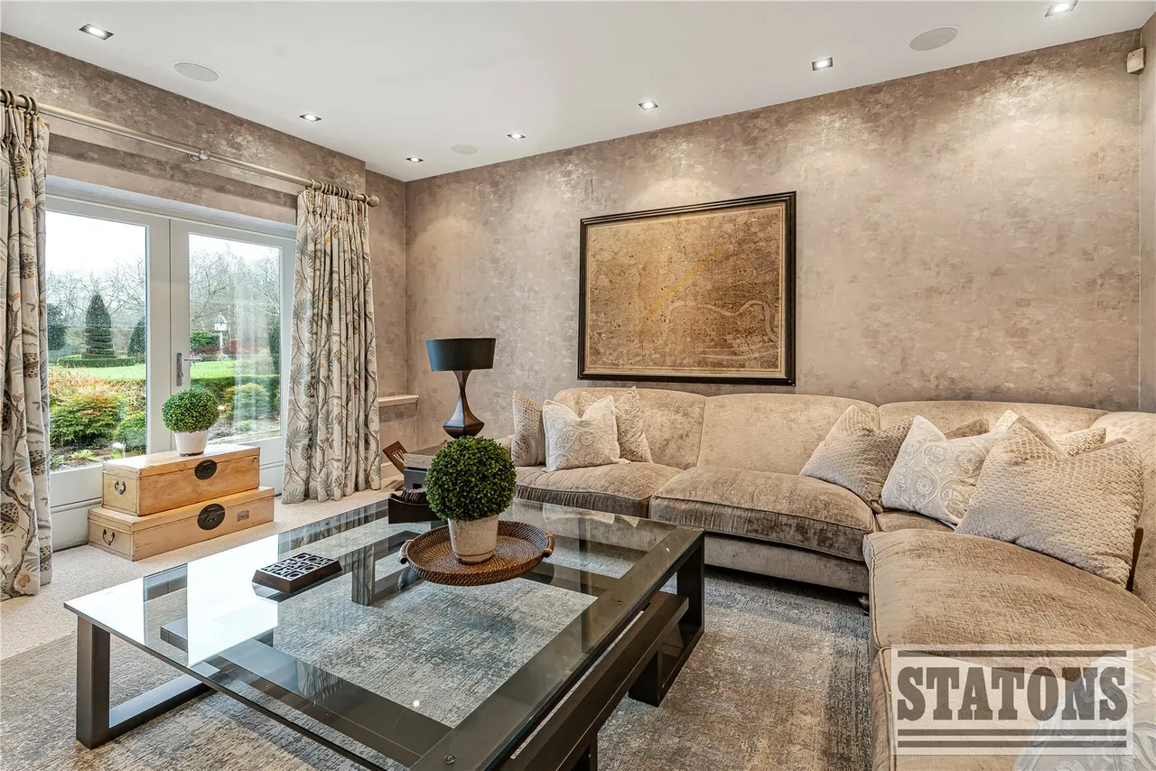 Brickendon Lane, Brickendon, Hertford, Hertfordshire, SG13 8NY, photo 22