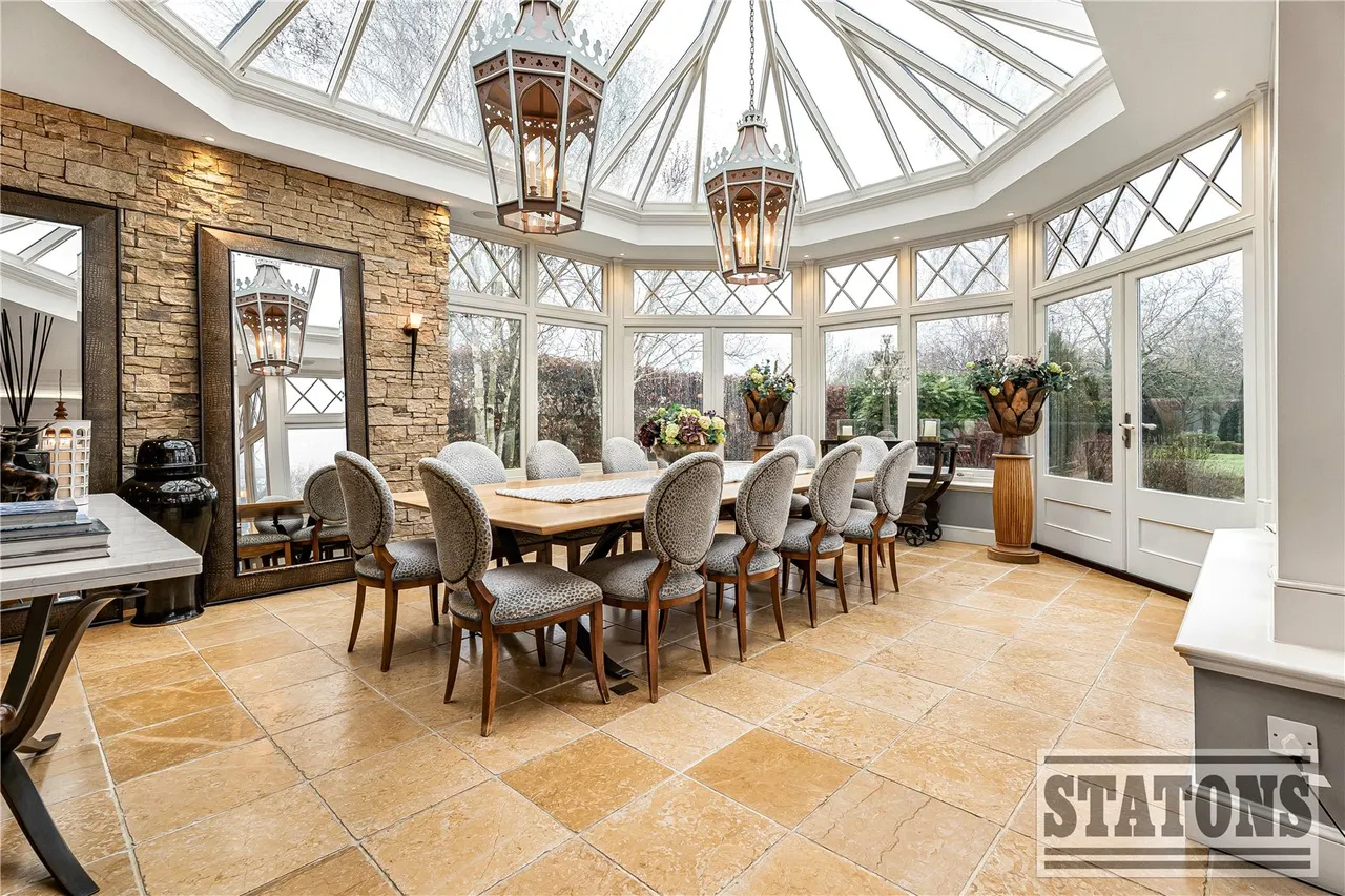 Brickendon Lane, Brickendon, Hertford, Hertfordshire, SG13 8NY, photo 19