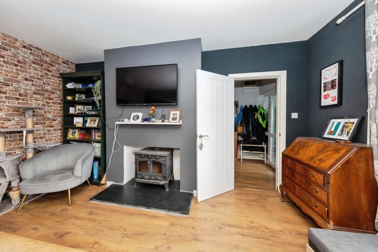 Abergwili Road, Carmarthen, SA31, photo 11