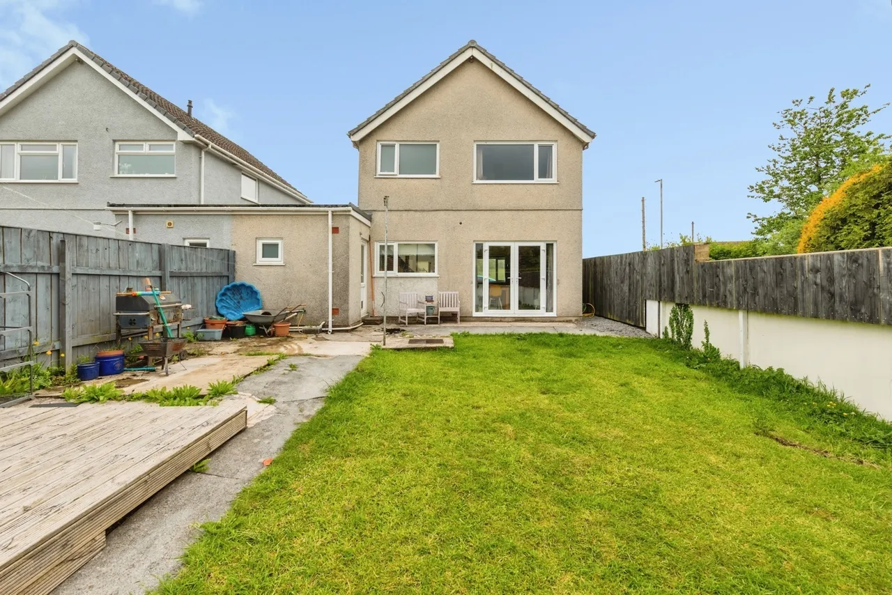 Abergwili Road, Carmarthen, SA31, photo 23
