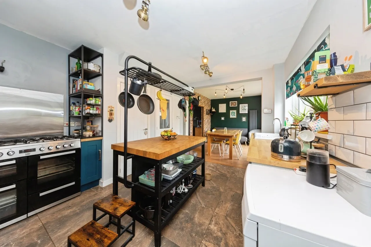 Abergwili Road, Carmarthen, SA31, photo 5