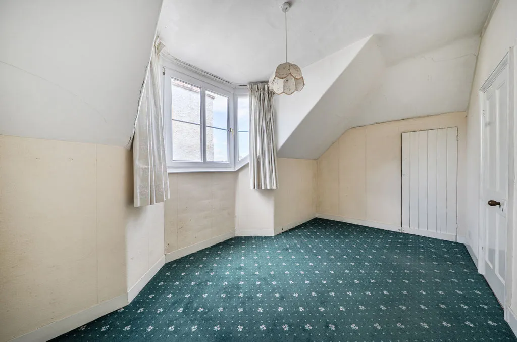 Purley Knoll, Purley CR8 3AF, photo 17