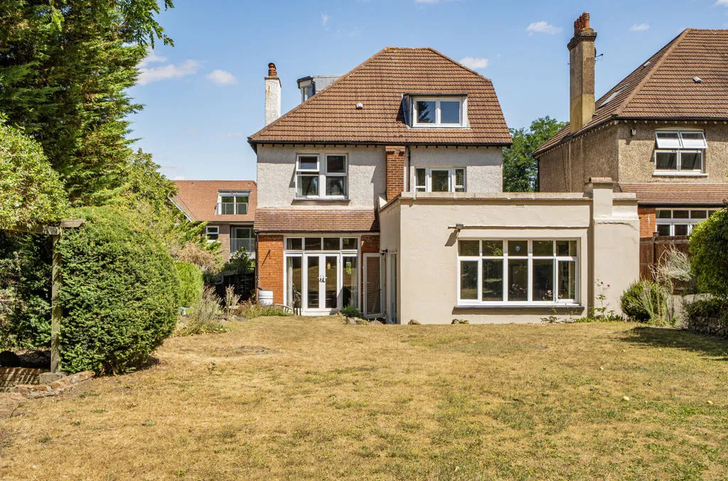 Purley Knoll, Purley CR8 3AF, photo 9