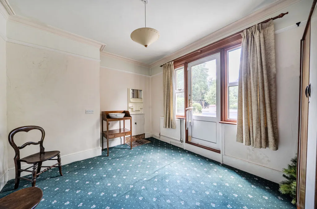 Purley Knoll, Purley CR8 3AF, photo 14