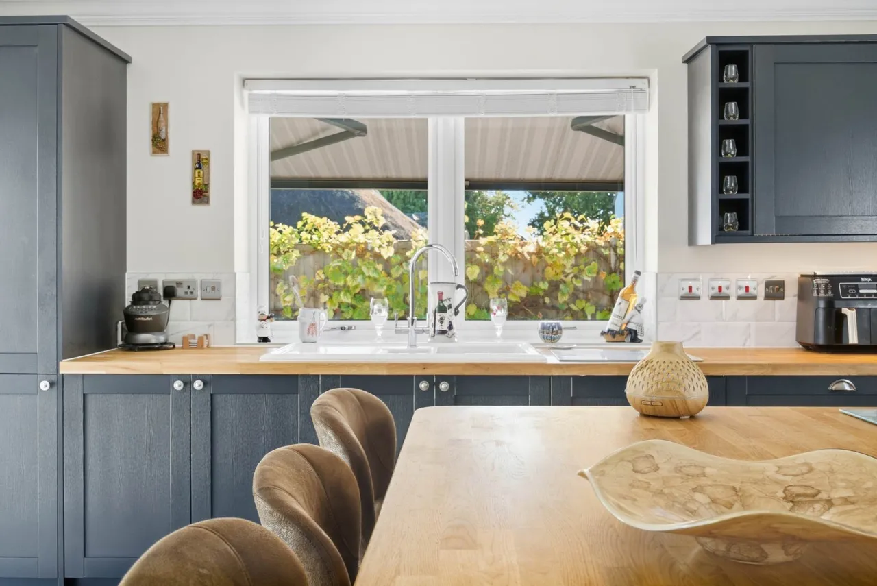 Barnett Way, Bierton, photo 44