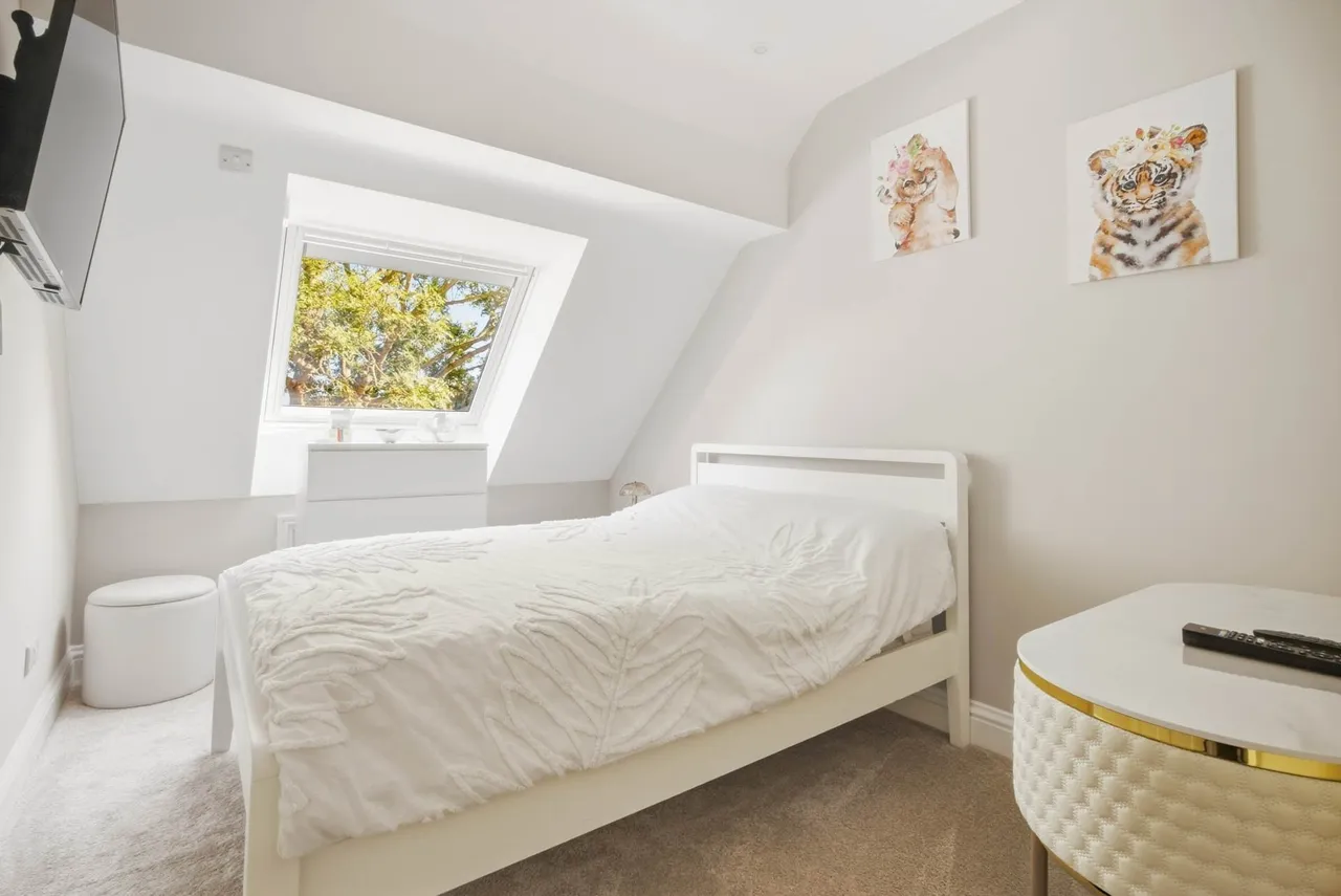 Barnett Way, Bierton, photo 31