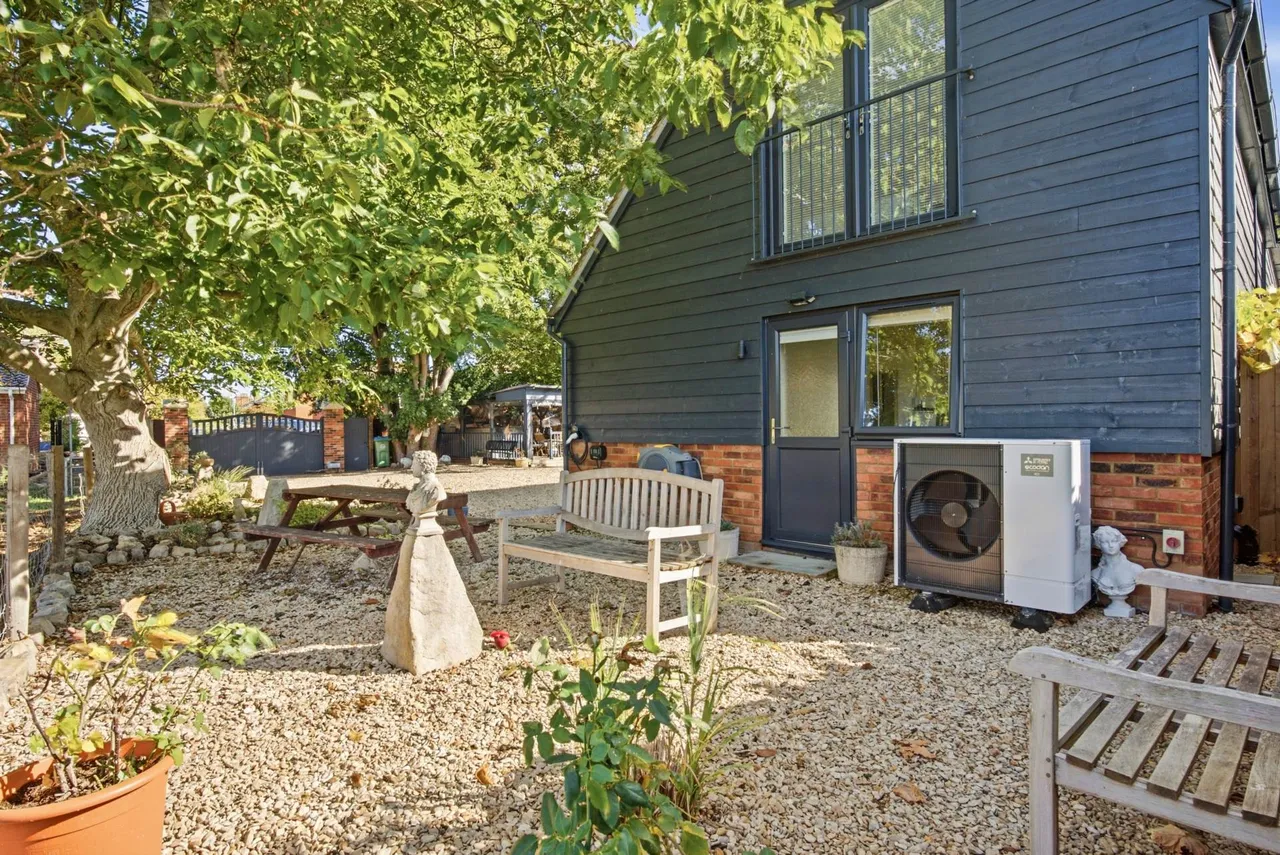 Barnett Way, Bierton, photo 9