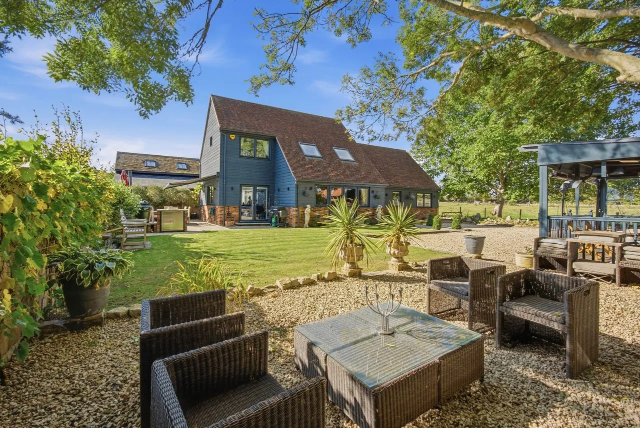 Barnett Way, Bierton, photo 4