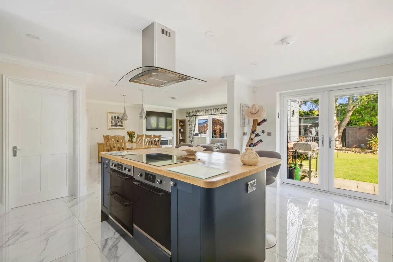 Barnett Way, Bierton, photo 40