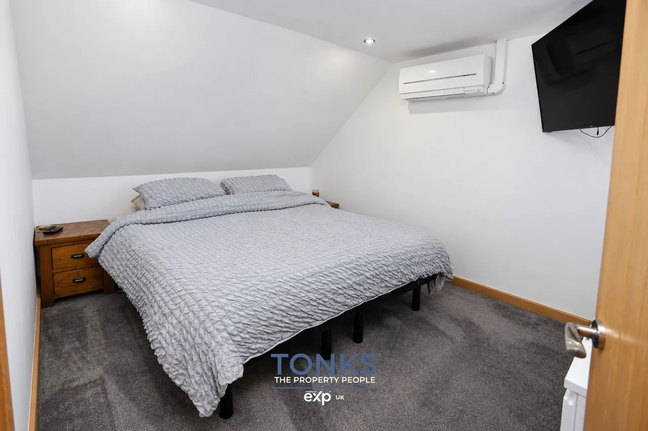 Century Way, Halesowen, B63, photo 15
