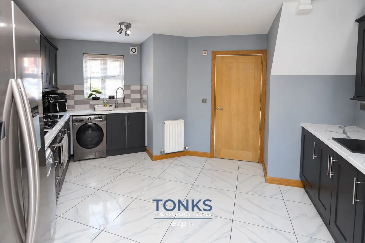 Century Way, Halesowen, B63, photo 7