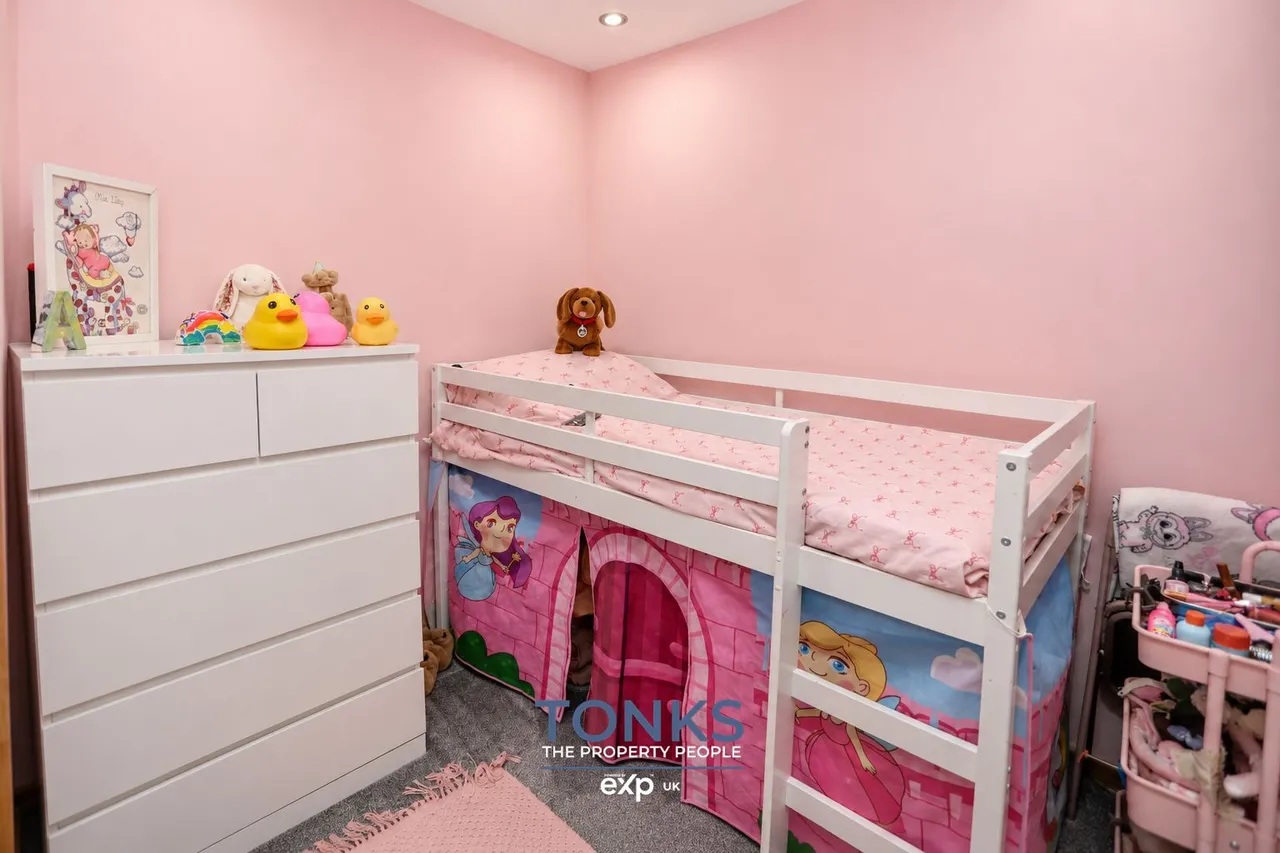 Century Way, Halesowen, B63, photo 11