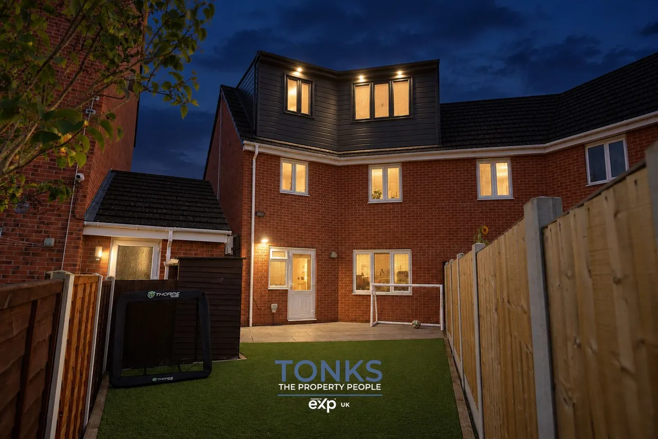 Century Way, Halesowen, B63, photo 24