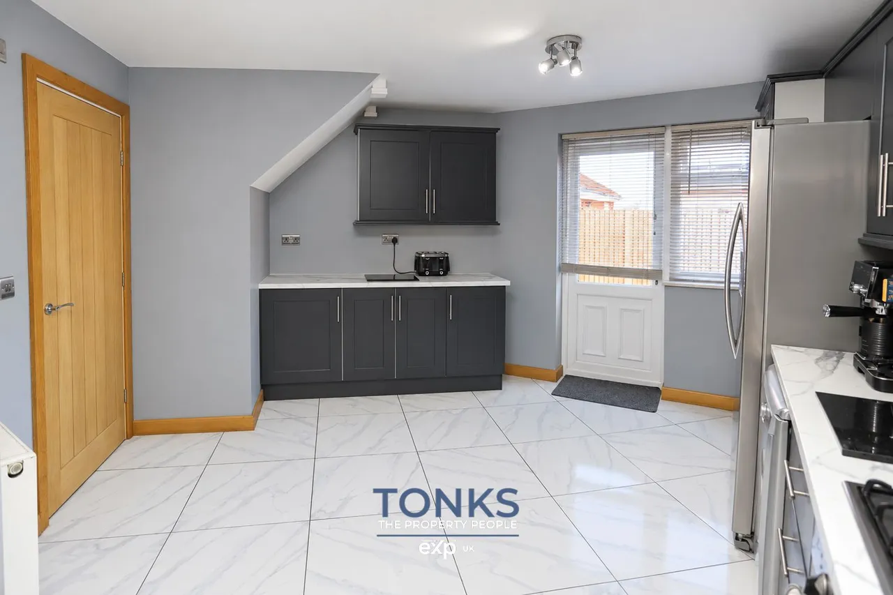 Century Way, Halesowen, B63, photo 6