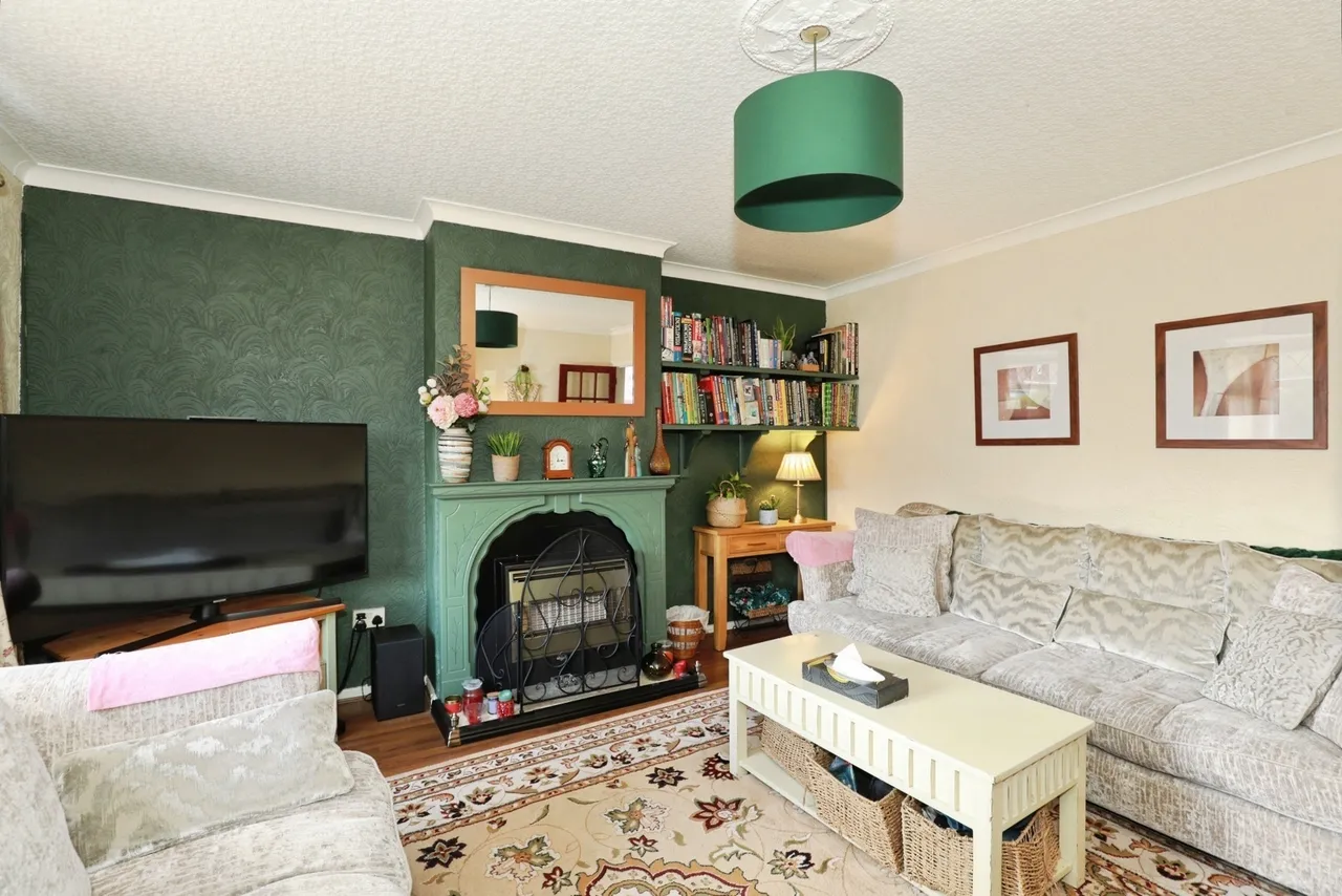 Halton Drive, CREWE, Cheshire, CW2, photo 5