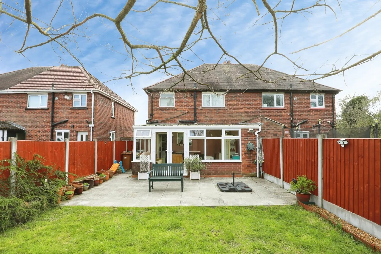 Halton Drive, CREWE, Cheshire, CW2, photo 16