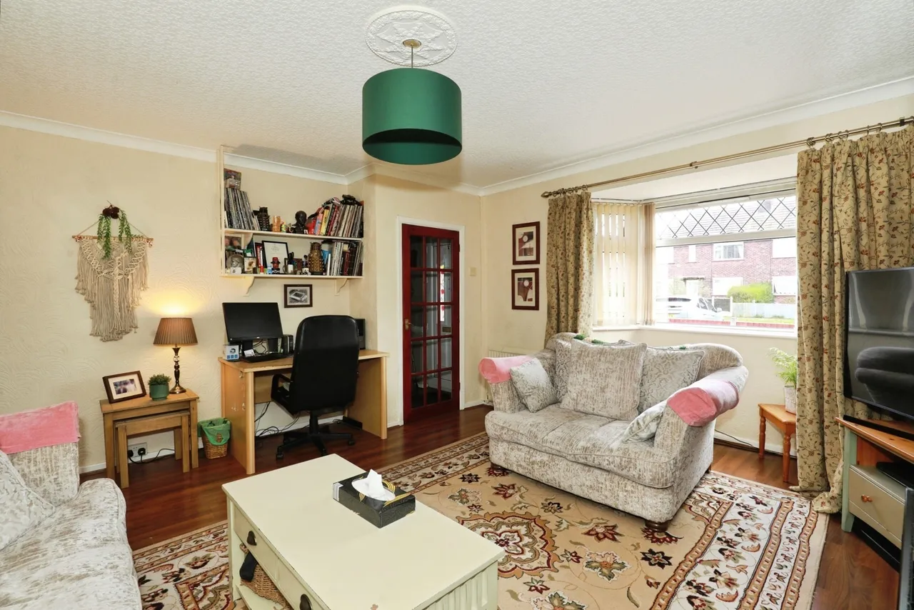 Halton Drive, CREWE, Cheshire, CW2, photo 6