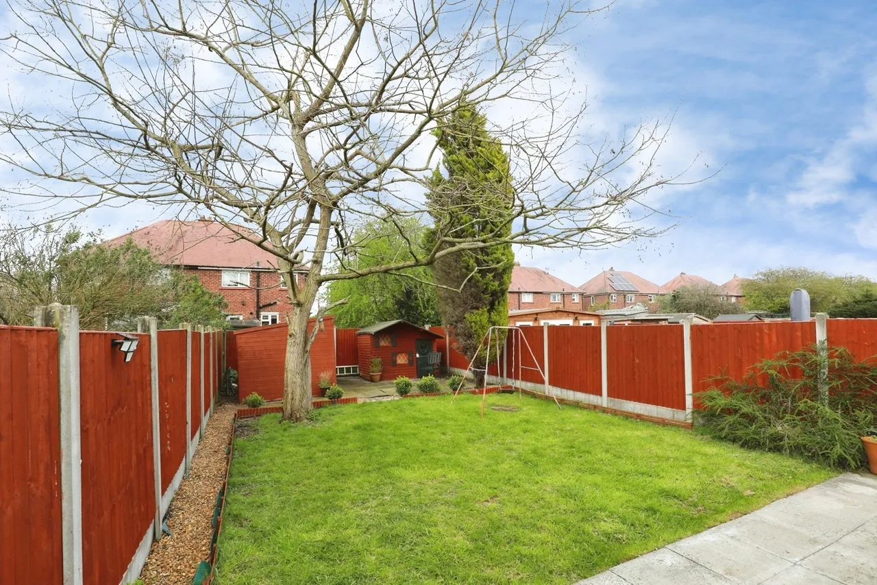 Halton Drive, CREWE, Cheshire, CW2, photo 14
