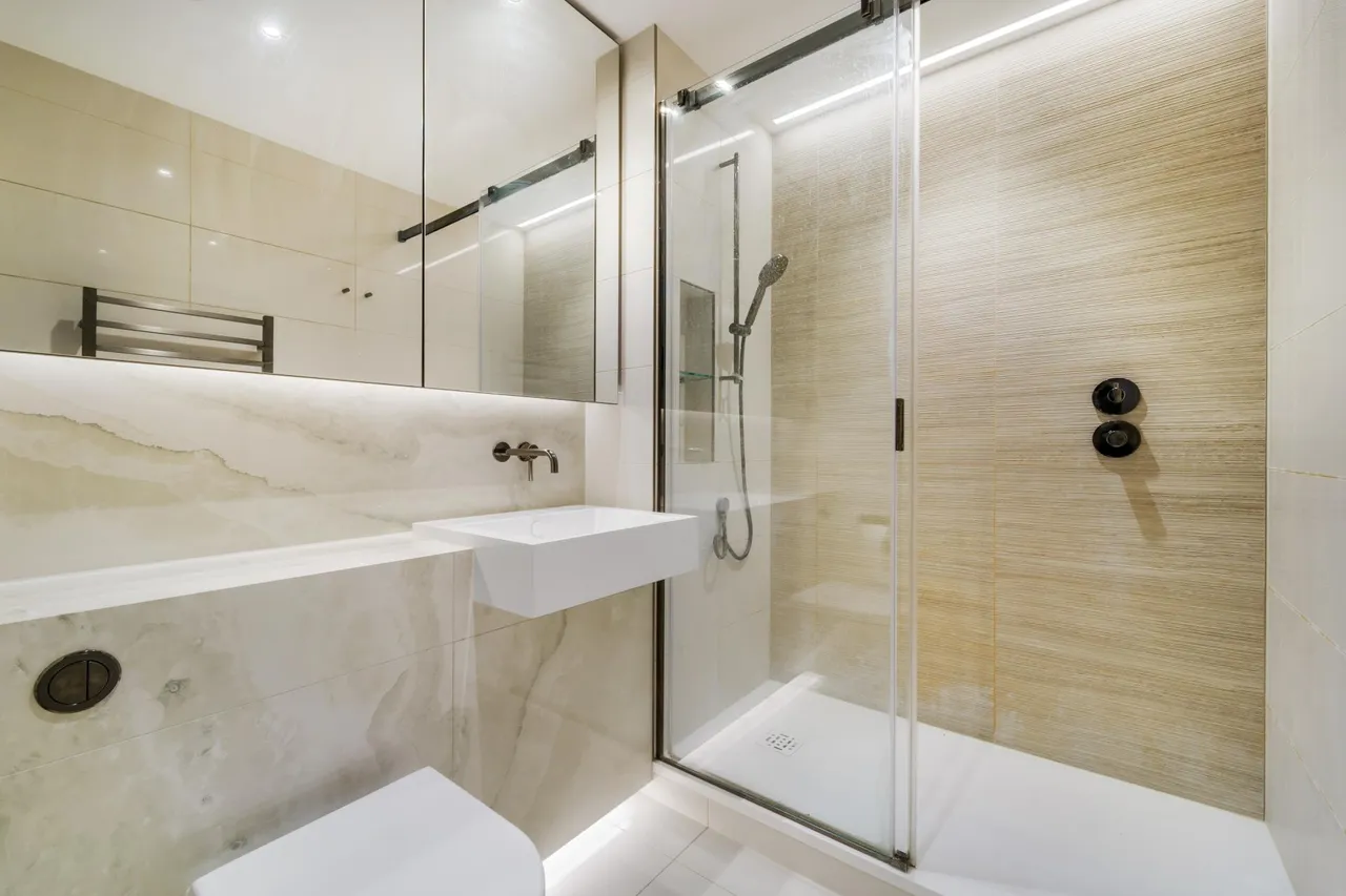 Belvedere Row, Fountain Park Way, W12, photo 8