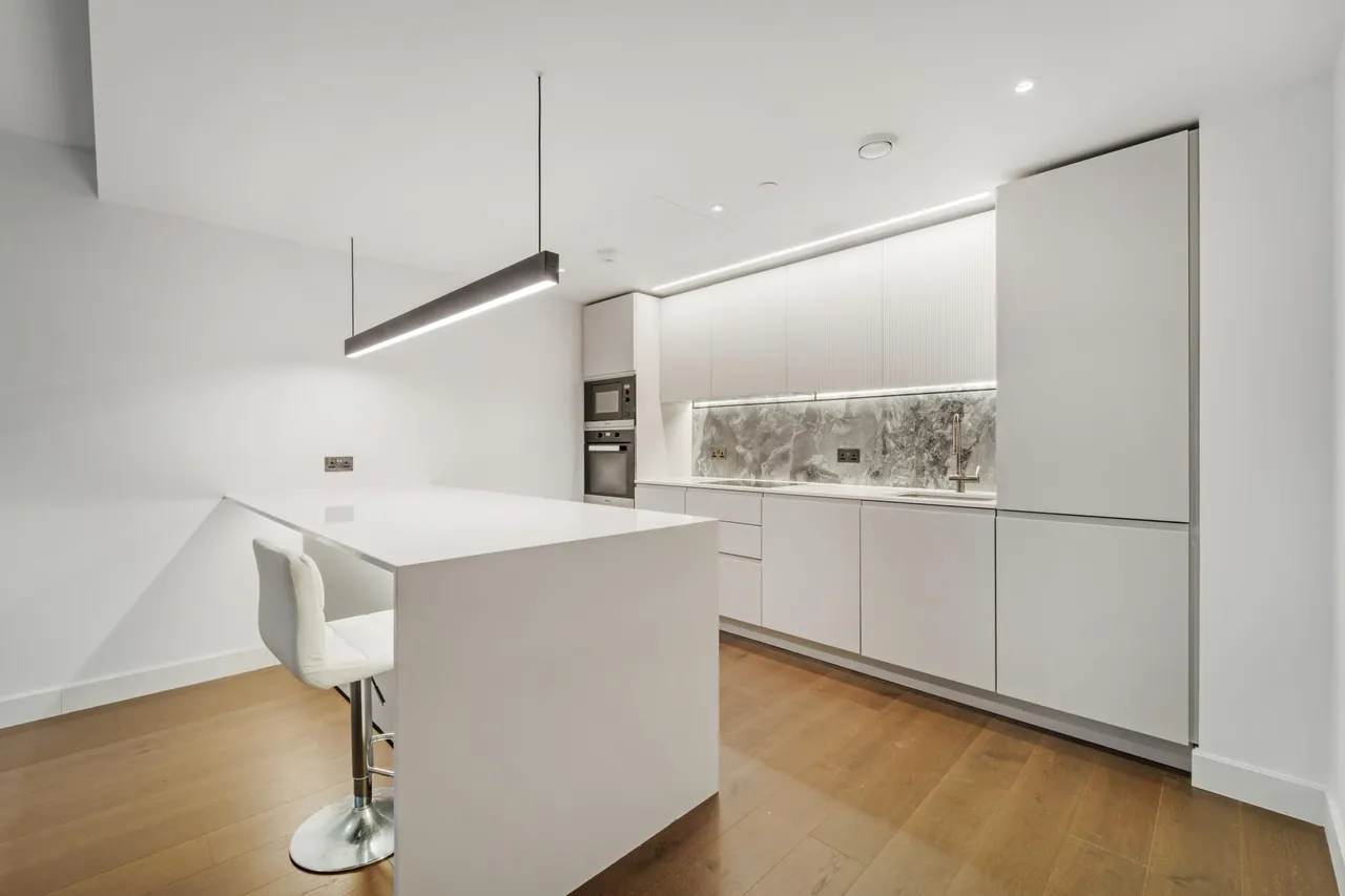 Belvedere Row, Fountain Park Way, W12, photo 4