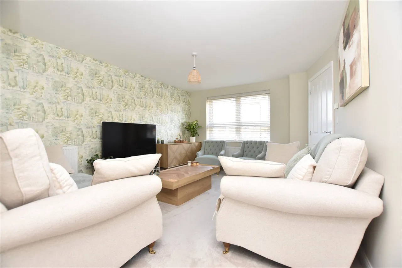 Churchyard Drive, East Ardsley, WF3, photo 12