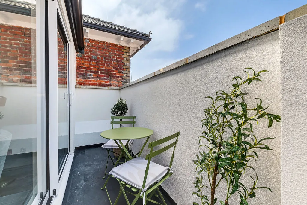 Guildford Street, Chertsey KT16 9AH, photo 12