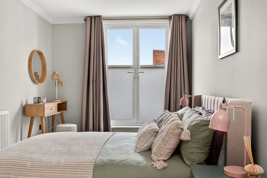 Guildford Street, Chertsey KT16 9AH, photo 7