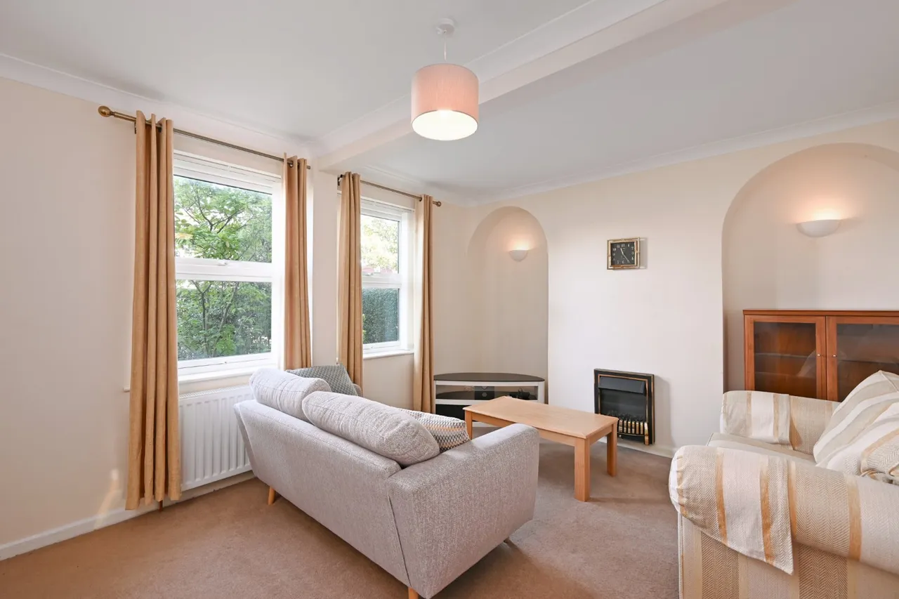 Alcuin Avenue, York, YO10, photo 2