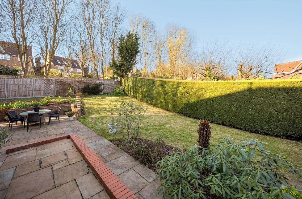 Desirable Village Location, The Orchard, photo 30