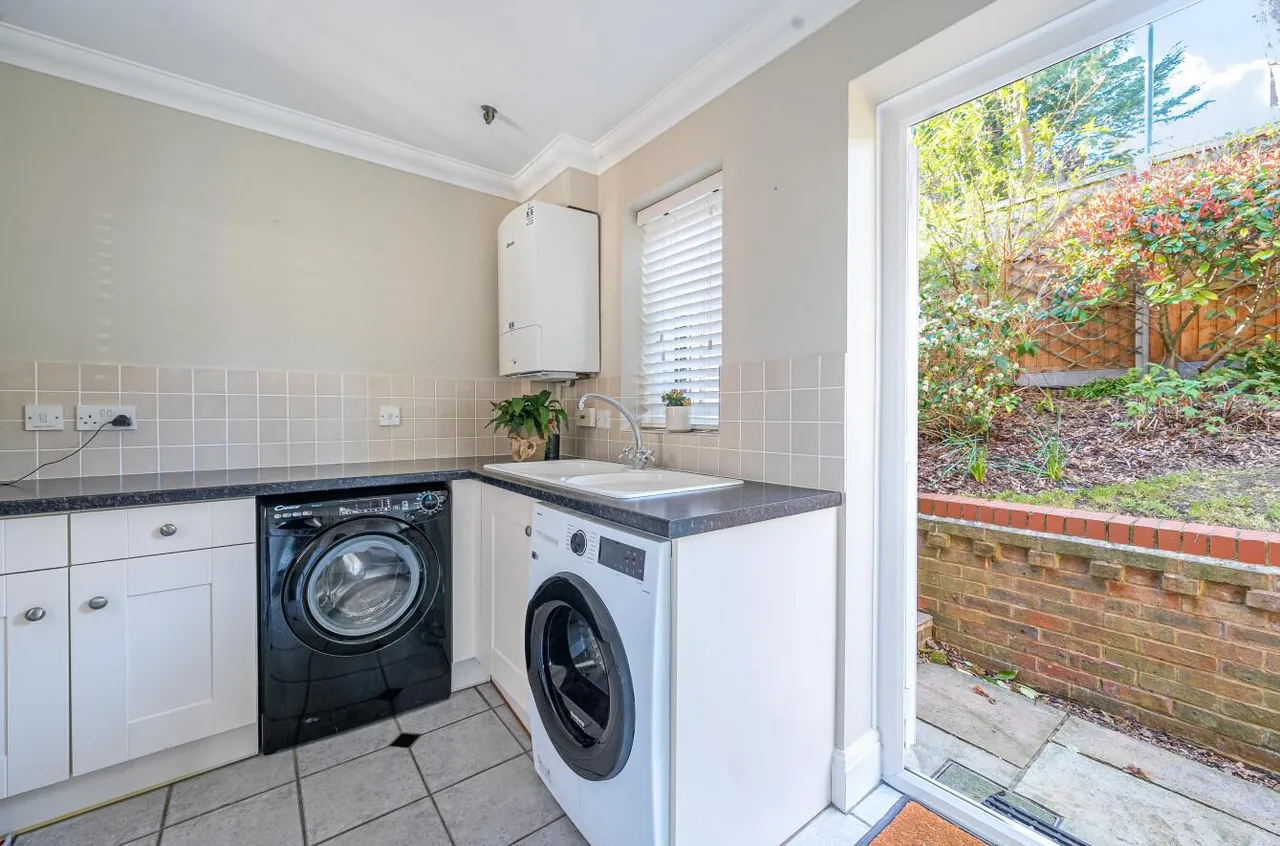 Desirable Village Location, The Orchard, photo 8