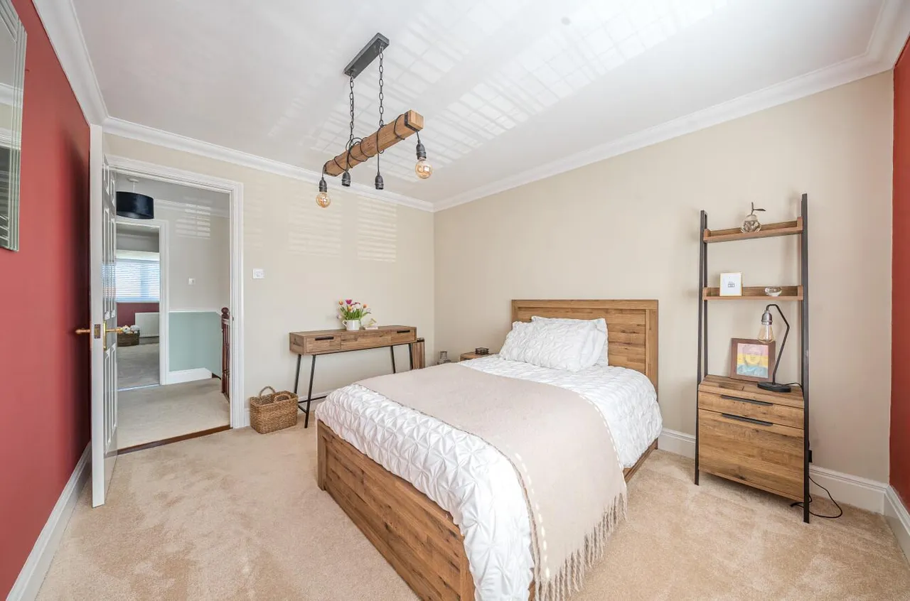 Desirable Village Location, The Orchard, photo 21