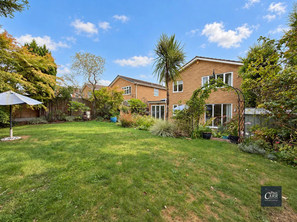 Carlton Croft, Streetly, B74, photo 32
