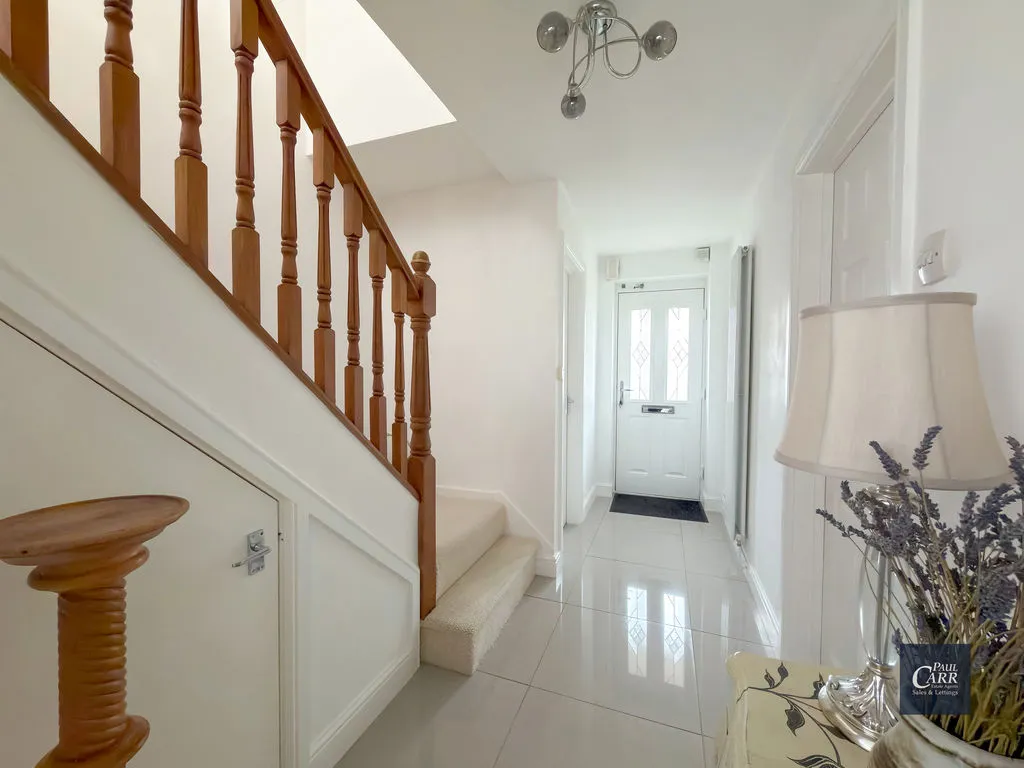 Carlton Croft, Streetly, B74, photo 16